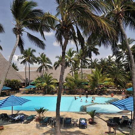 Bahari Beach Hotel Mombasa Eksteriør bilde