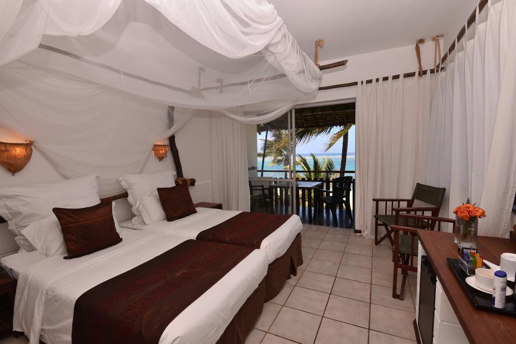 Bahari Beach Hotel Mombasa Rom bilde